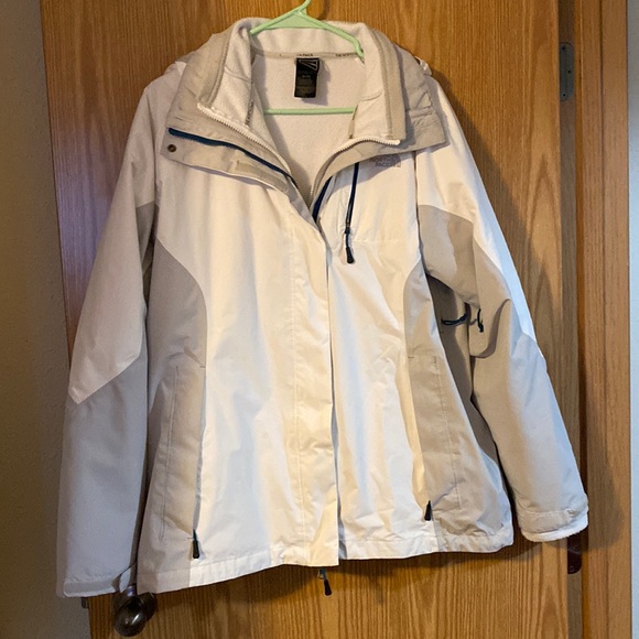 Gray & White Jacket - The North Face - Picture 4 of 16